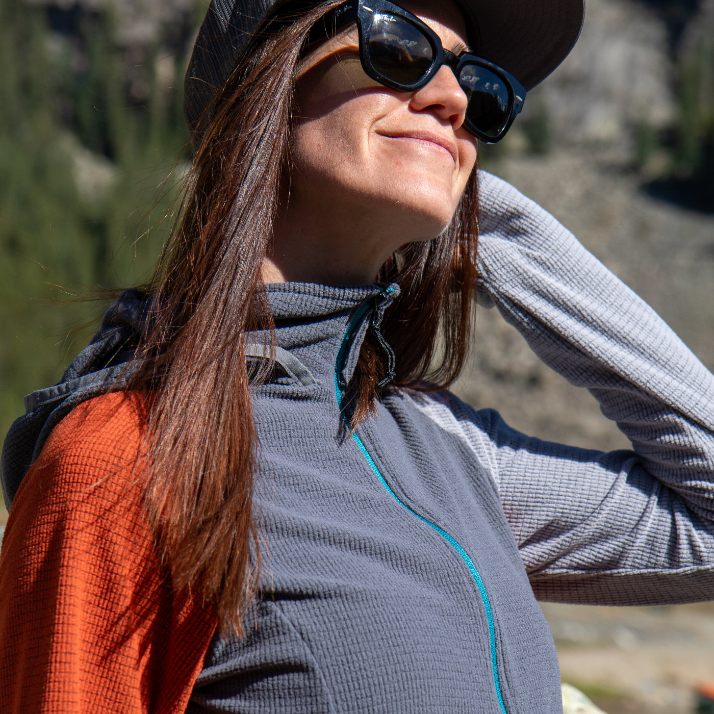 Women's CAMP Half-Zip Microgrid Hooded Pullover Ultralight 115